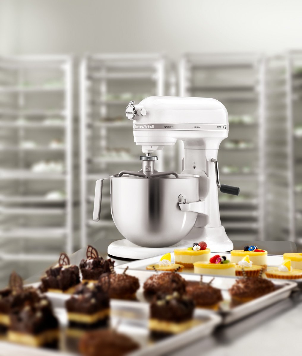 KitchenAid 6.9L Bowl-Lift Mixer: The 500W Commercial-Grade Dough & Cake Machine for Cafes, Chefs & Bakeries (White)