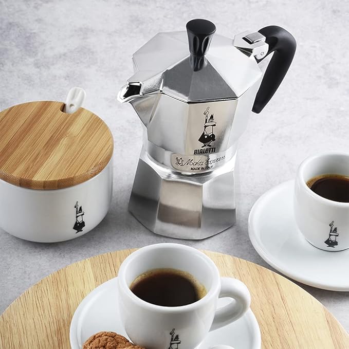 Bialetti Moka Express Iconic Italian Stovetop Espresso Maker, Italian Made; Moka Pot/Percolator/Coffee Maker/Mocha Pot for an Authentic Italian Coffee (Silver, 4 Cup)